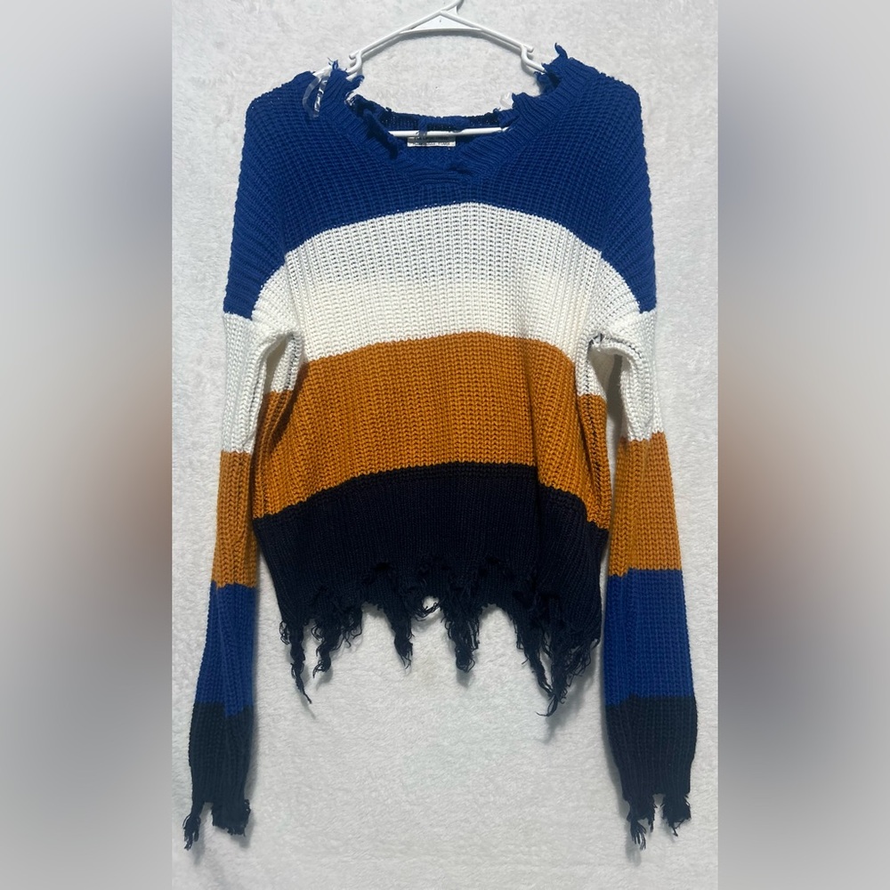 Full Circle Trends Color block cropped raw edge fringe knit high low hem sweater